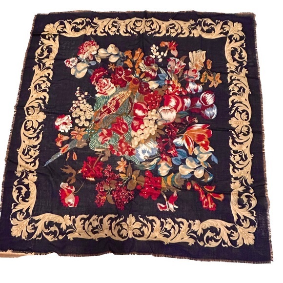 Liz Claiborne Navy & Red Wool Scarf 34x34 - Picture 2 of 6